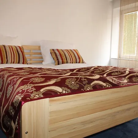 Bed & Breakfast Berr 3*